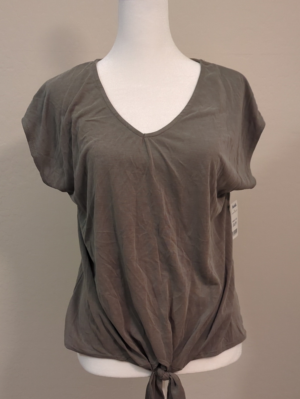 New Green Envelope Olive Tie-Front V-Neck Short Sleeve Top